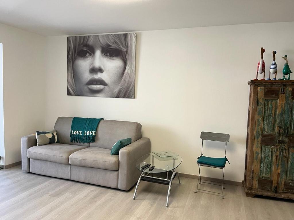 T2! 3 Ou 4 Personnes Centre Ville Neuf Avec Garage Sanary-sur-Mer Esterno foto