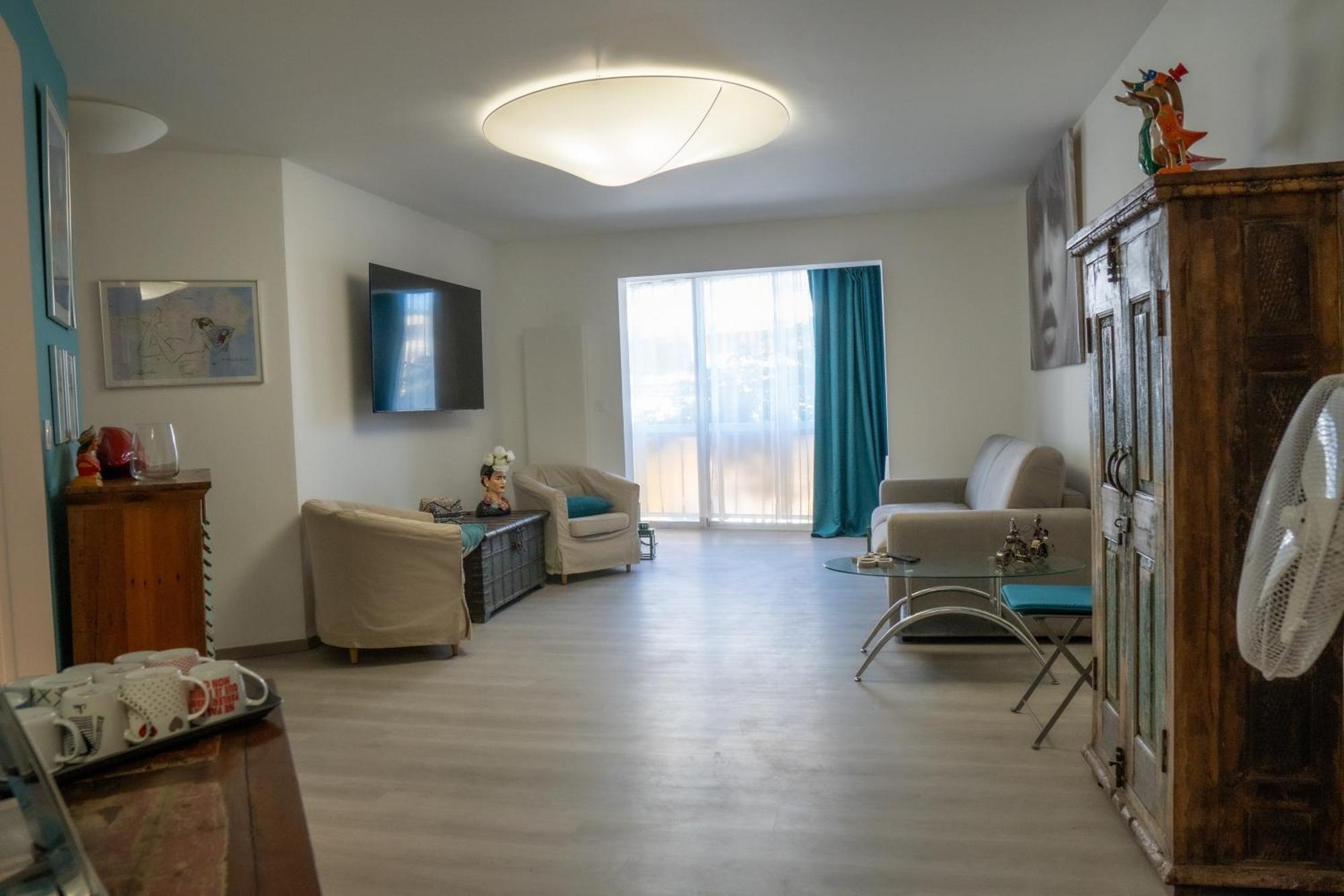 T2! 3 Ou 4 Personnes Centre Ville Neuf Avec Garage Sanary-sur-Mer Esterno foto
