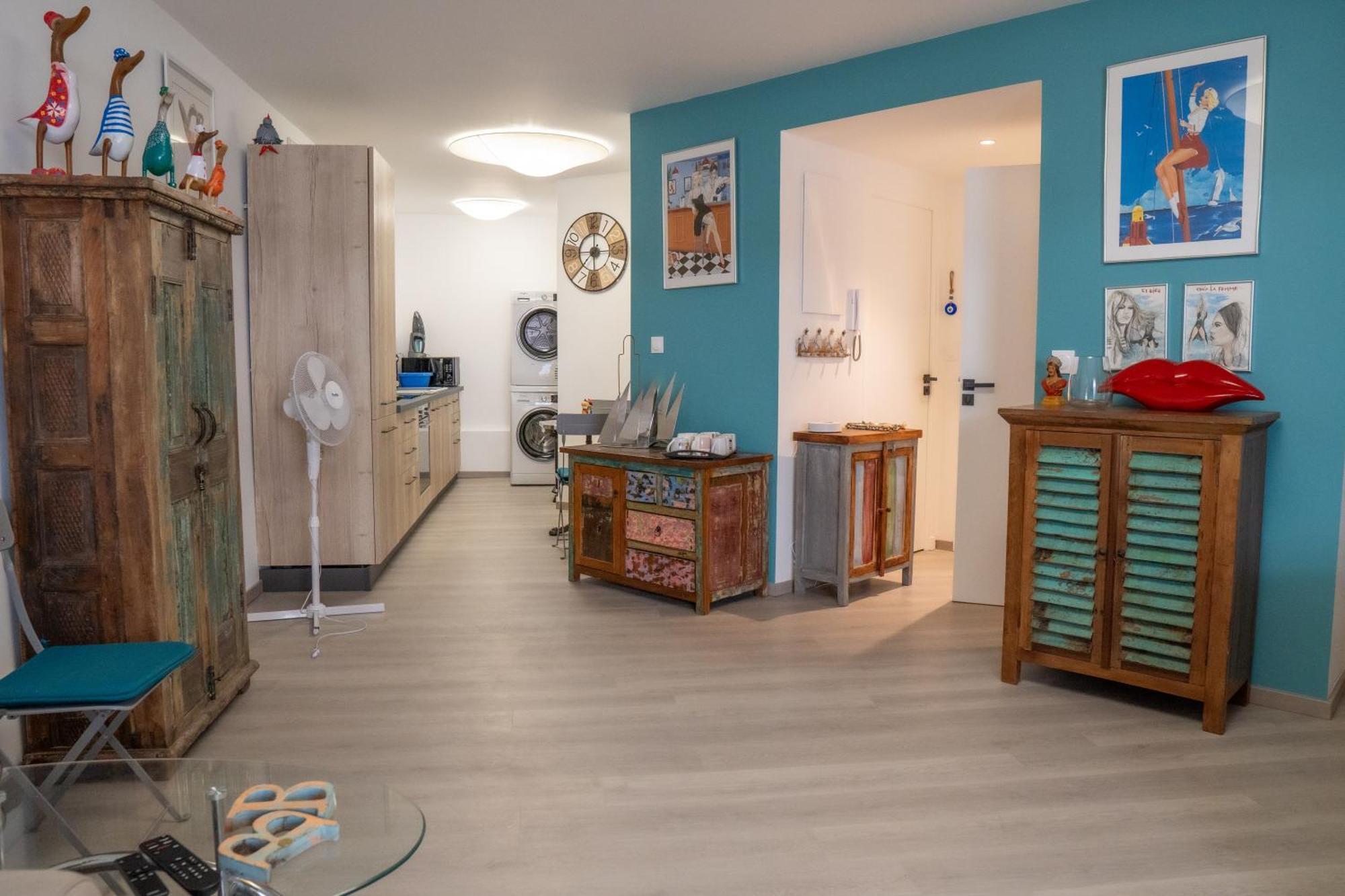 T2! 3 Ou 4 Personnes Centre Ville Neuf Avec Garage Sanary-sur-Mer Esterno foto