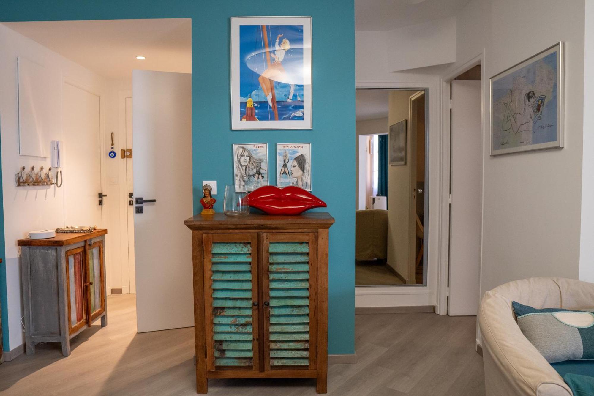 T2! 3 Ou 4 Personnes Centre Ville Neuf Avec Garage Sanary-sur-Mer Esterno foto