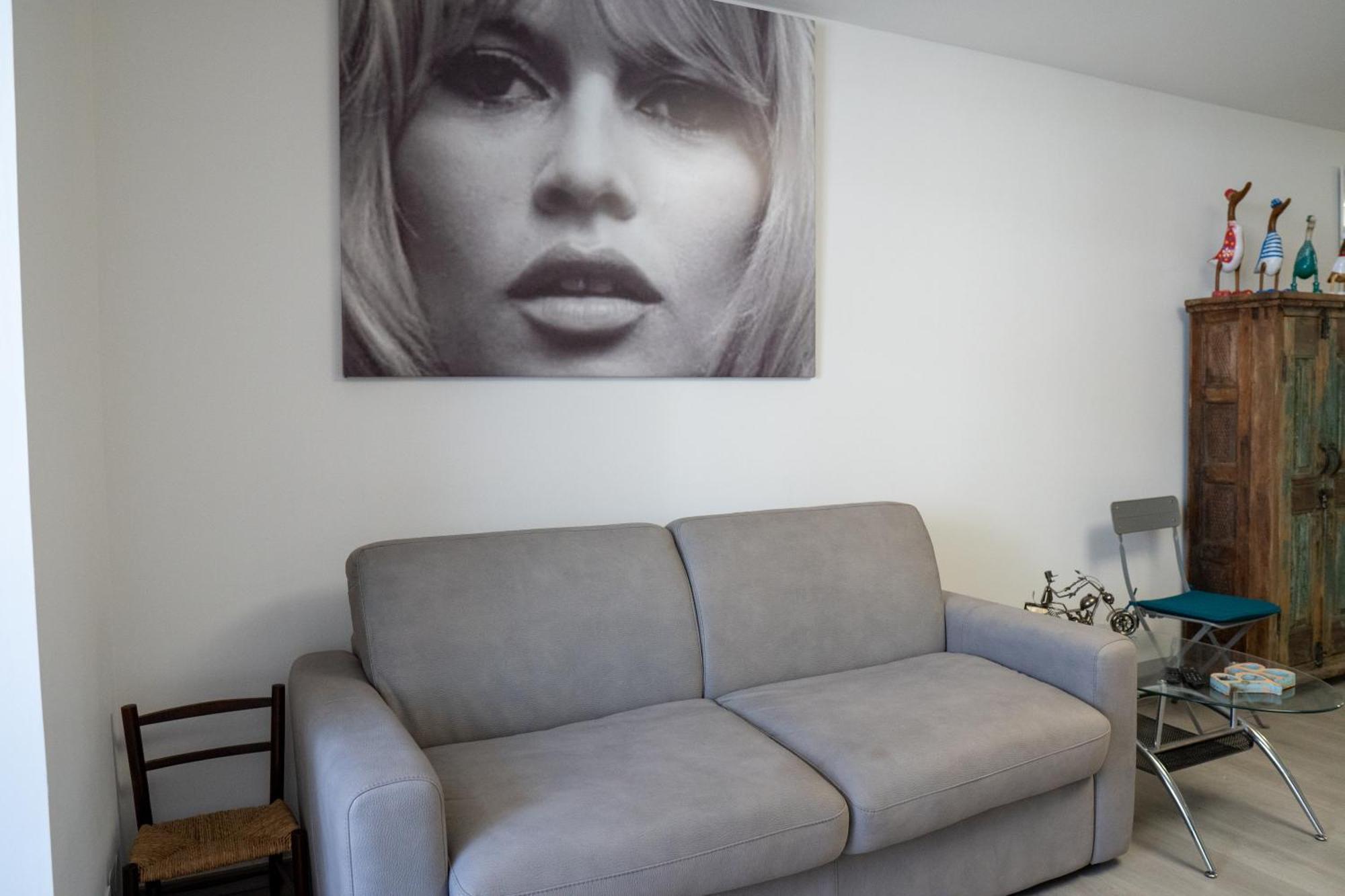 T2! 3 Ou 4 Personnes Centre Ville Neuf Avec Garage Sanary-sur-Mer Esterno foto